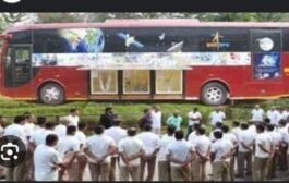 सावित्रीबाई फुले विद्यालय पातुर येथे ISRO-SPACE ON WHEEL