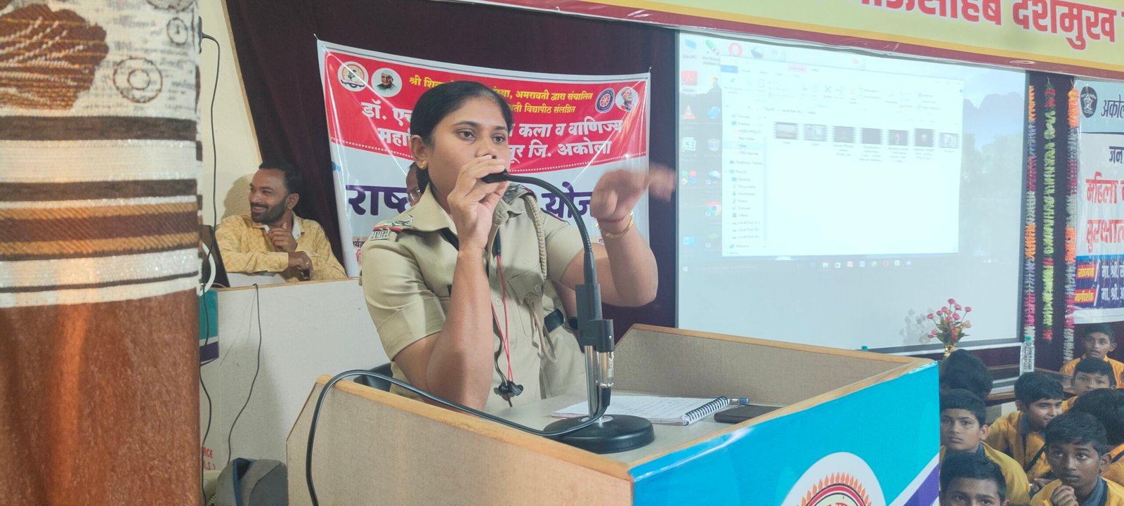 अकोला पोलीस दला तर्फे महिला व बालक सुरक्षा व सुरक्षात्मक उपाययोजना जनजागृती सप्ताह अंतर्गतपातूर येथे कार्यशाळा संपन्न…….