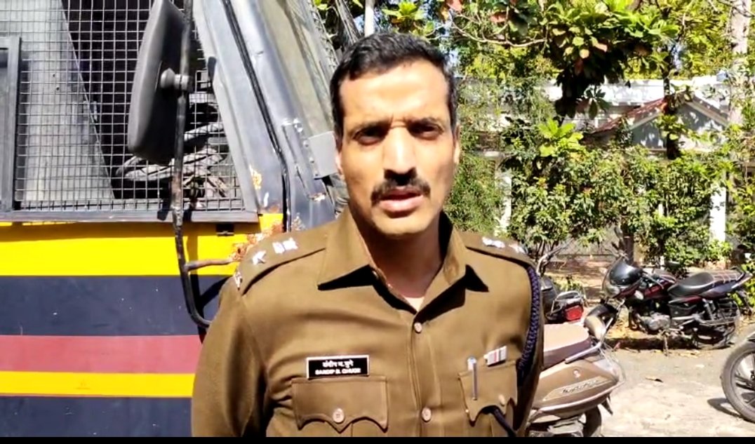 अकोला जिल्ह्यात गोवंशाची चोरी करणारी टोळी गजाआड स्थानिक गुन्हे शाखेची कार्यवाही ! 11अरोपीसह लाखो रुपयांचा मुद्देमाल जप्त , नऊ पोलीस स्टेशन हद्दीतील गुन्हे उघड