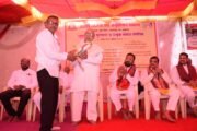 आदर्श गो सेवा एवं अनुसंधान प्रकल्पाद्वारे सदृढ गोवंश पुरस्कार चे वाटप