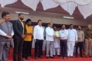मा. पालक मंत्री ह्यांच्या हस्ते अक्षय उर्फ टिटू टेंभूर्णीकर यांचा विशेष सन्मान ! पातूर शहरातील पहिला राष्ट्रीय पंच