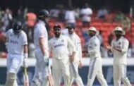 जय बजरंग क्रिकेट क्लब यांच्या वतीने भव्य खासदार चषक व टेनिस बॉल क्रिकेट चे खुले सामने
