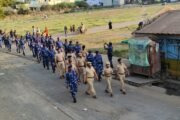पातुर शहरात पोलिसांचा महा रूट मार्च , पोलीस गाड्यांच्या सायरने शहर दणाणले