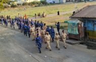पातुर शहरात पोलिसांचा महा रूट मार्च , पोलीस गाड्यांच्या सायरने शहर दणाणले