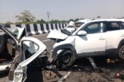 अकोला जिल्ह्यातील पातुर नजीक हायवे वर दोन वाहनांचा भीषण अपघात सहा जण ठार ! आमदार किरण सरनाईक यांच्या नातेवाईकांचा समावेश