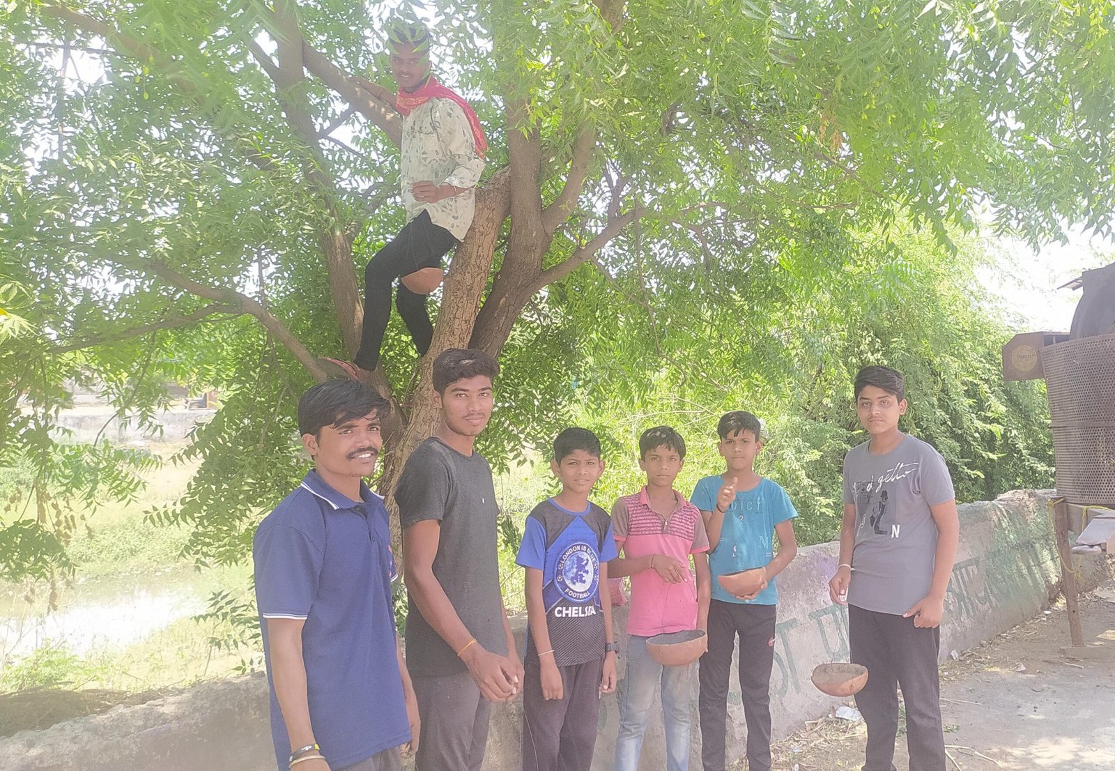 शाळेच्या सुट्ट्यांमध्ये चिमुकल्यांचा अभिनव उपक्रम