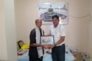 सर्पमित्र बाळ काळणे यांचा राज राजेश्वर मंदिरात सन्मानपूर्वक सत्कार संपन्न