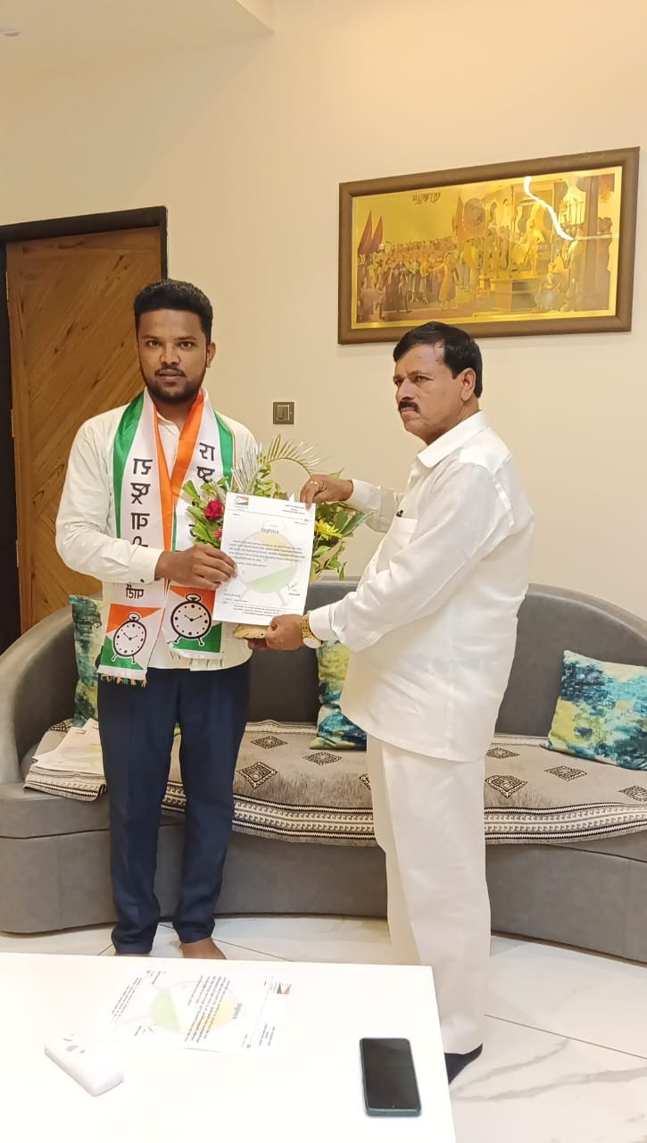 अकोला ग्रामीण राष्ट्रवादी काँग्रेस पार्टी विद्यार्थी आघाडी च्या अध्यक्षपदी वाडेगाव येथील मोहम्मद उमेर यांची निवड