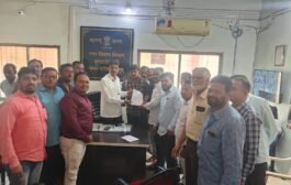 शिवसेनेच्या वतीने स्वच्छतेबाबत मुख्य अधिकारी यांना निवेदन