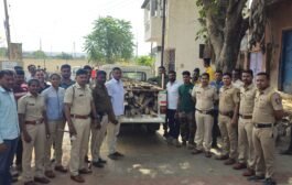 पातुर शहरात वन विभागाची धाड 40 हजाराचा मुद्देमाल जप्त ! आरोपी फरार