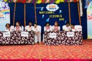 किड्स पॅराडाईज मध्ये अवतरले वैज्ञानिक