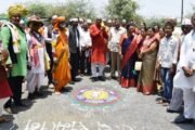 पातूर येथे ६२ वे अंकुर मराठी साहित्य संमेलनांतर्गत ग्रंथ दिंडीतुन जनजागृती