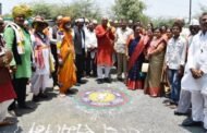 पातूर येथे ६२ वे अंकुर मराठी साहित्य संमेलनांतर्गत ग्रंथ दिंडीतुन जनजागृती