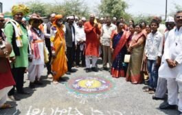 पातूर येथे ६२ वे अंकुर मराठी साहित्य संमेलनांतर्गत ग्रंथ दिंडीतुन जनजागृती
