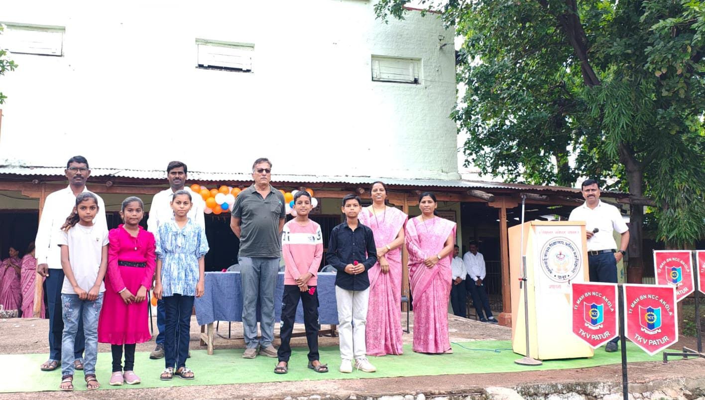 तुळसाबाई कावल विद्यालयात प्रवेशोत्सवाचा उत्सव